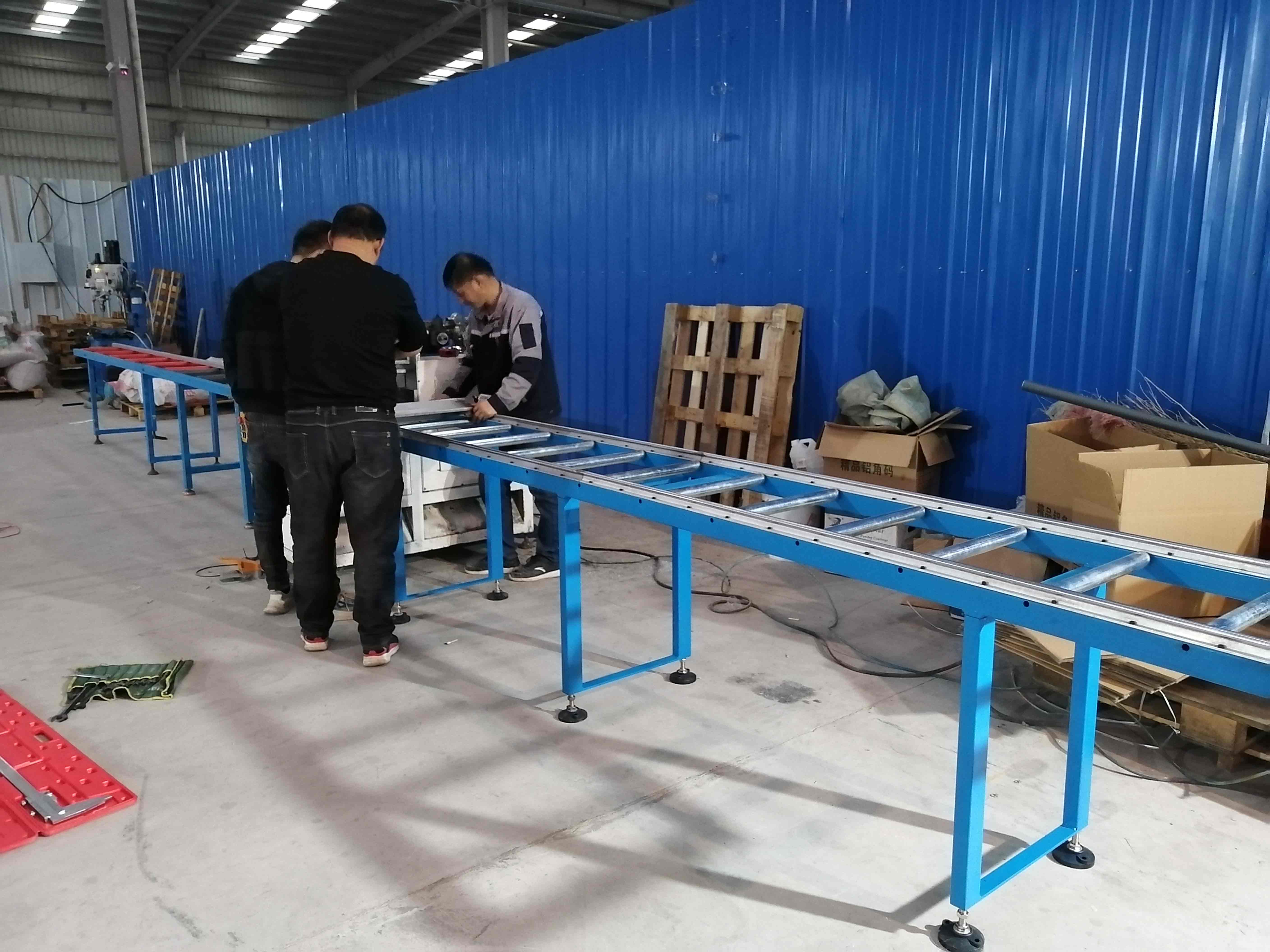 半自動(dòng)500定尺鋸客戶(hù)現(xiàn)場(chǎng)圖 半自動(dòng)500定尺鋸客戶(hù)現(xiàn)場(chǎng)圖